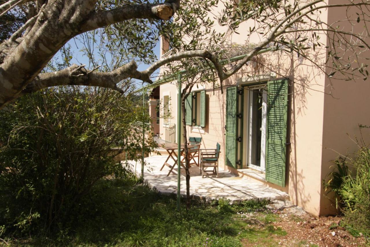 Mouse House Apartamento Gouviá Exterior foto